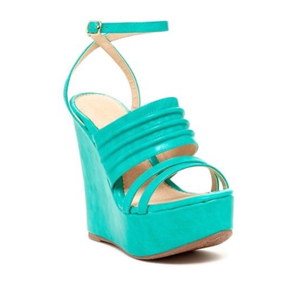 Kayleen by Los Angeles teal wedge sandals size 6